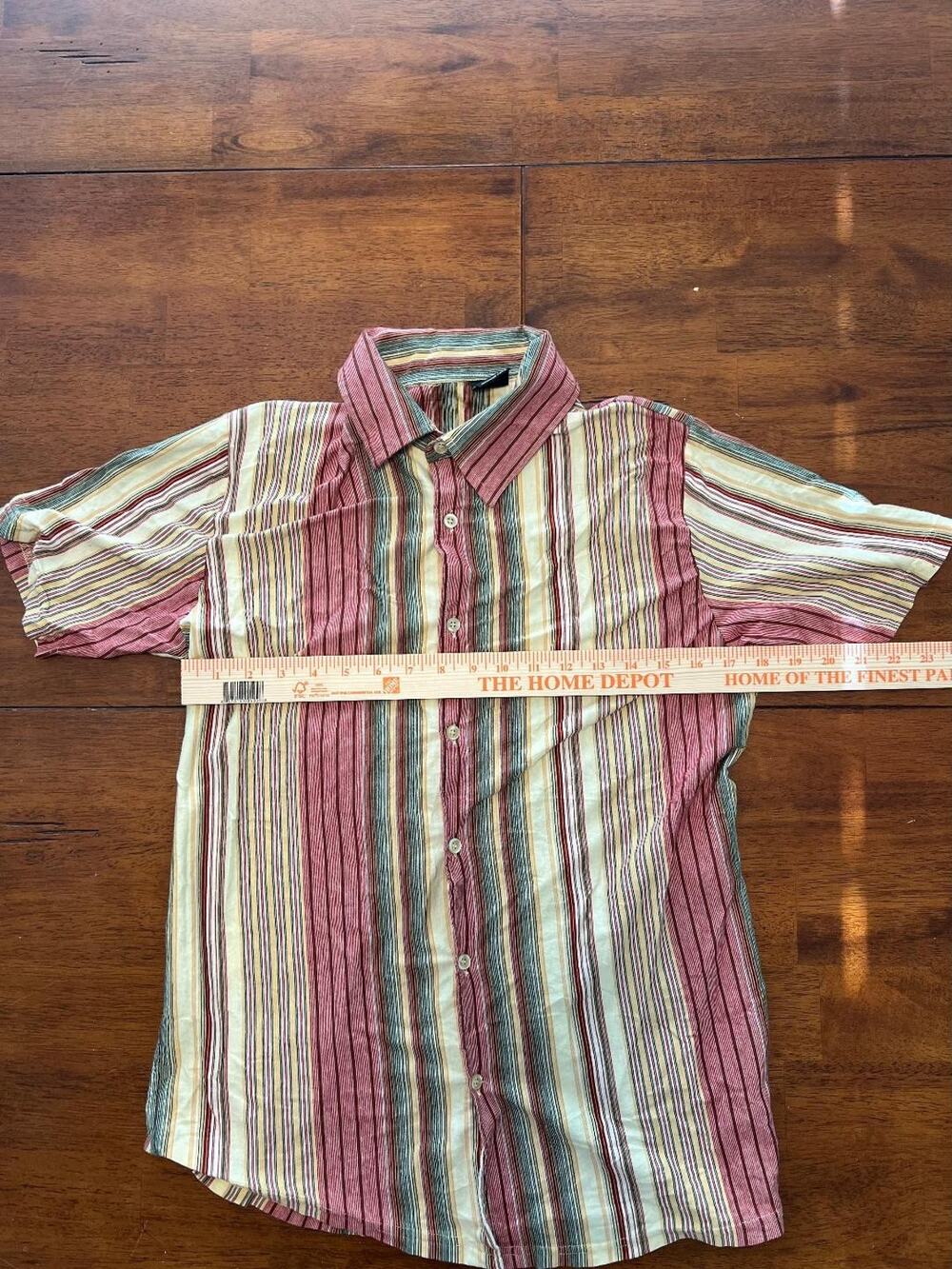 Mens Hugo Boss Short Sleeve Button Up Shirt, Size Med